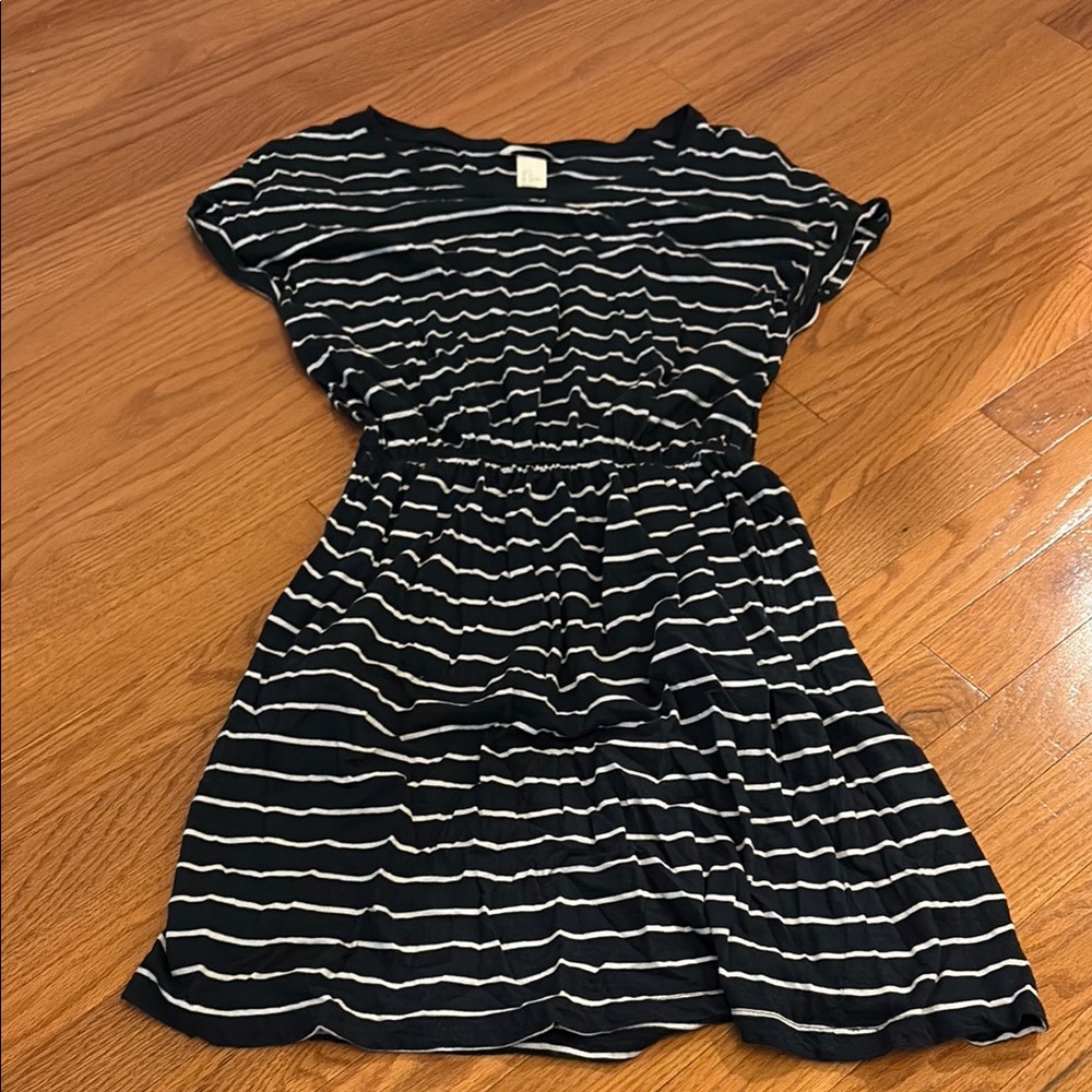 H&M Black and White Ruffled Tiered Sundress